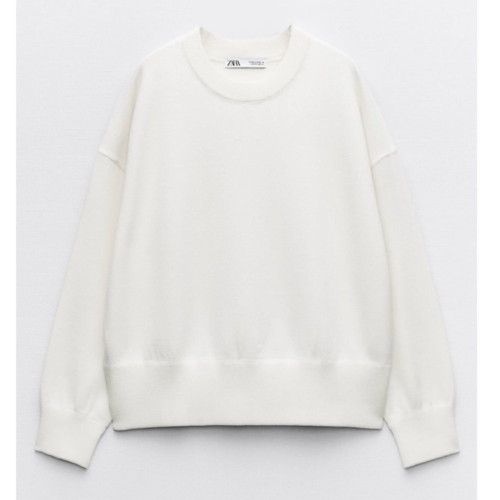 ⭕️ Zara Off-White Knit Top Sweater